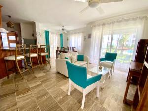 Posezení v ubytování The Perfect Place for Holiday in los Corales RD