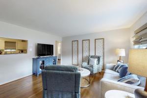 Gallery image of Coastal Holly Retreat in Holly Hill