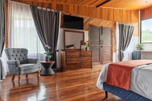 Postel nebo postele na pokoji v ubytování Hotel Ribera La Paz + 37 fotografií