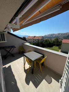 Balkón nebo terasa v ubytování Apartment Pirun