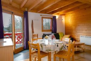 Φωτογραφία από το άλμπουμ του Chalet 228 - Village nordique σε Les Déserts
