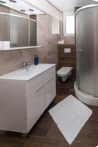 Koupelna v ubytování Royal Resort Gajac