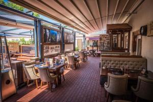 Posezení v ubytování Hotel Goldenes Schiff