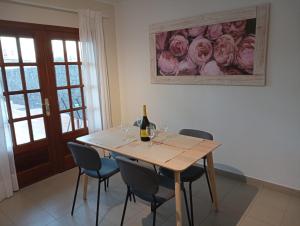 Zdjęcie z galerii obiektu Villa Adel 56, private heated pool, parking w mieście Playa Blanca