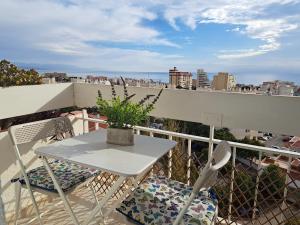 Balkón alebo terasa v ubytovaní Acuario Benalmádena