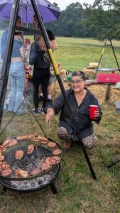 Επισκέπτες που μένουν στο Riverside farm Yurt tent Hertford
