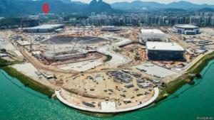 an aerial view of a construction site next to the water at Apartamento Rio Centro in Rio de Janeiro