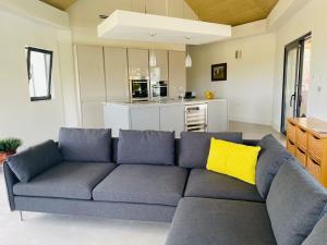Kuchyň nebo kuchyňský kout v ubytování Apt 2 The Grove Residences