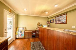 Η κουζίνα ή μικρή κουζίνα στο Villa Motel