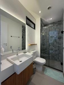 Ένα μπάνιο στο Studios Vila Madalena com Ar condicionado | Delfhy