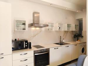 Gallery image of Close to beach unique & cozy apartment 3 balconies country Views in Mellieħa