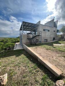 Bygningen som feriehuset ligger i