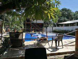 Bazén v ubytování Baobao Hostel Palomino nebo v jeho okolí