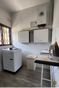 Kuchyň nebo kuchyňský kout v ubytování Marblearch Apartment