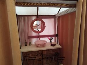 Koupelna v ubytování Rimal Luxury Camp