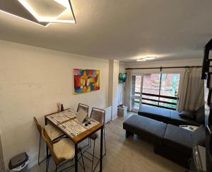 Χώρος καθιστικού στο Departamento tipo duplex cerca de todo pero con la tranquilidad del bosque +1 φωτογραφίες