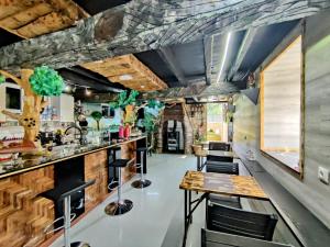 Ο χώρος του lounge ή του μπαρ στο Casa Amazonia Portugal - Quarto 12