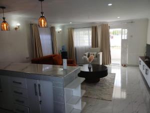 Fotografie z fotogalerie ubytování MG's Nest Two-bedroom all-ensuite bnb - private compound v destinaci Nanyuki