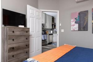 Η κουζίνα ή μικρή κουζίνα στο Modern Comfort in the Heart of Little Rock