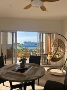Gallery image of Vista al mar alojamiento familiar Villa Palmetto in Gravel Bay
