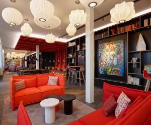 Posezení v ubytování citizenM Dublin St Patrick's