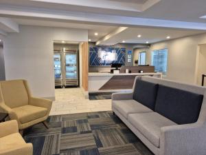 Posezení v ubytování Holiday Inn Express Dryden by IHG