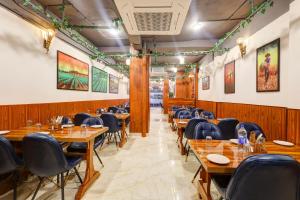 Posezení v ubytování Hotel Down Town - Noida Sector 15