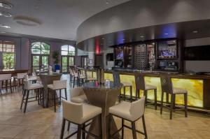 O lounge ou bar de Wyndham Grand Orlando Resort Bonnet Creek