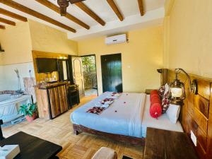 Una cocina o cocineta en Hotel Tourist Residency