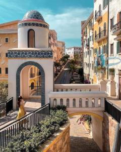 Budova, kde se aparthotel nachází + 29 fotografií