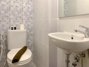 Imagen de la galería de Simply Studio at Tokyo Riverside PIK 2 Apartment By Travelio, en Rawalembang