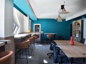 Ibis Styles Abidjan Marcory的休息区