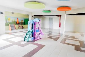 Η παιδική λέσχη του Best Deal 2BR Apartment at Dian Regency near ITS By Travelio