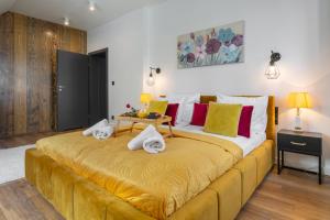 Posteľ alebo postele v izbe v ubytovaní WILLA JAROSTA & SPA, AC -free parking