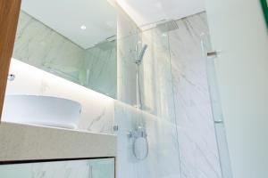 A bathroom at Ironwood Hotel