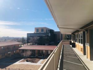 Balkón nebo terasa v ubytování Budget Inn Denver Downtown