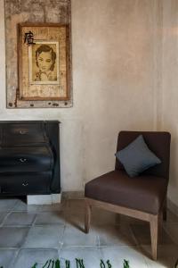 Area soggiorno di Beautiful Rustic 3bd Villa in Bingin