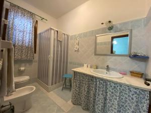 Koupelna v ubytování Le Ortensie Appartamento Grande