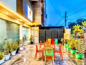 Hotel Mavens House Artemis Hospital Road外面的花园
