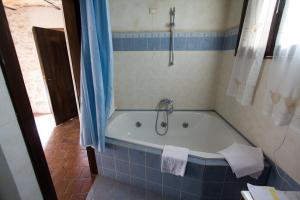 Albergo Diffuso - Rocca Calascioにあるバスルーム