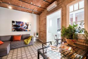 Posezení v ubytování Happy People Gaudi Sant Pau Apartments