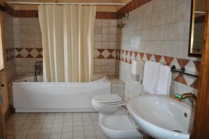 Albergo Diffuso - Rocca Calascioにあるバスルーム