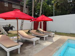 Kolam renang di atau dekat dengan Maison Mimosa