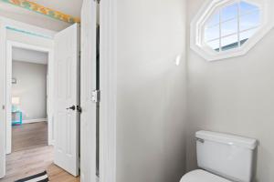 Baðherbergi á Lazy Lea 3 a spacious 5 bedroom home perfect for up to 13 guests