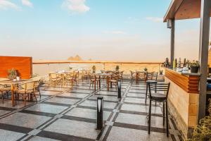 Balkón nebo terasa v ubytování Sultan Pyramids View INN