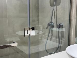 Studio One Dubai Marina - TIE Vacation Homes的一间浴室