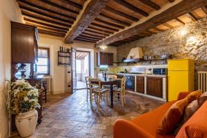 A kitchen or kitchenette at La Terrazza