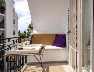 Balkon lub taras w obiekcie Casa Anselmsson - Your Dream Duplex Escape with a pool