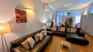 Posezení v ubytování Luxury Central Apartment