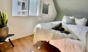 Łóżko lub łóżka w pokoju w obiekcie Casa Anselmsson - Your Dream Duplex Escape with a pool